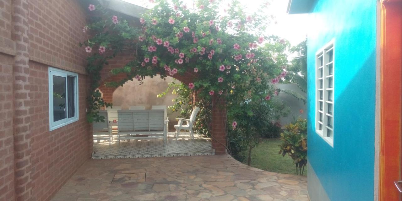 Maison Charlotte Forever Chambre D'Hotes Chez Un Couple Belgo Togolais Lomé Exterior foto