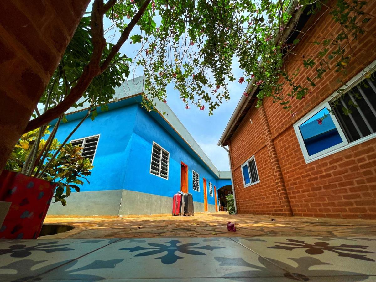 Maison Charlotte Forever Chambre D'Hotes Chez Un Couple Belgo Togolais Lomé Exterior foto